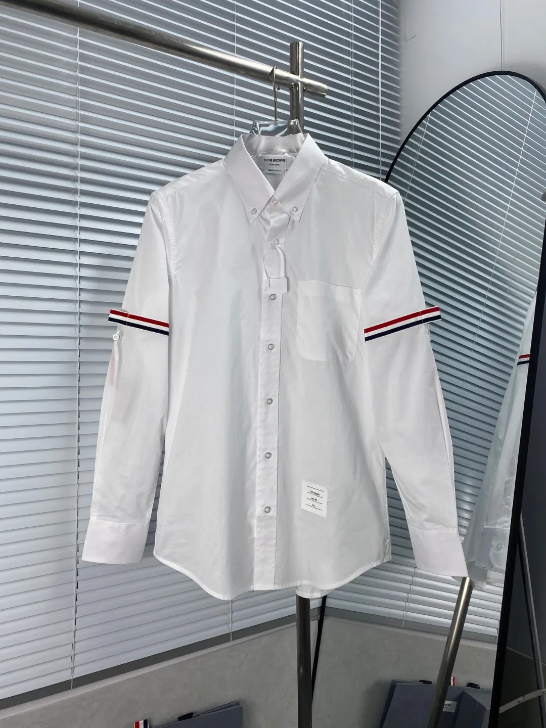 （TBNew Arrival Classic ） THOM BROWNE .TB Same Style 80 Breathable Same Style Authentic ：White/Blue Size：0/1/2/3/4